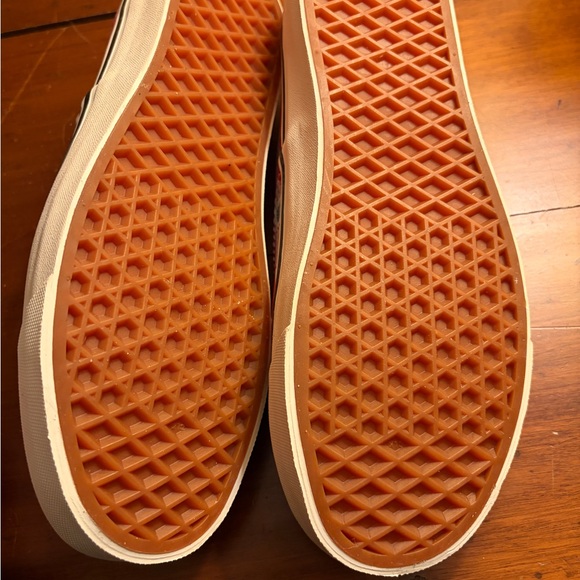 Vans Authentic Red Plaid Holiday Sneakers Women’s 8.5 NWOT - Picture 7 of 7